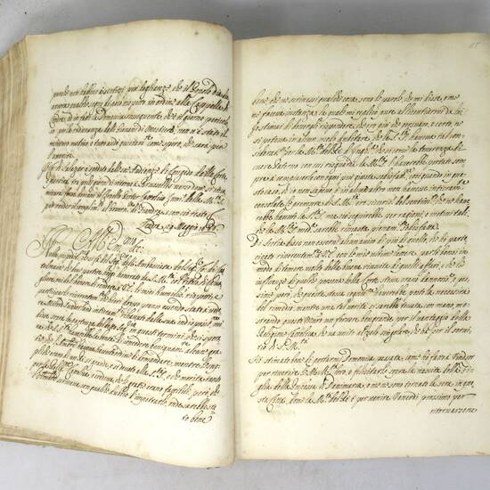 Lettere di Mr. D'Adda Nunzio in Londra dirette alla Segreteria di Stato in Roma dalli 26 novembre 1685 fino à 26 novembre 1688 (tit. sul dorso).